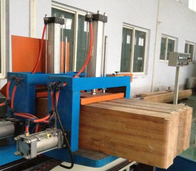 China Process Glulam Wood Beam Making Machine 250mm Semi Automatic Finger Joint Shaper And Press Line for sale