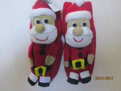 China Knitted flooring socks--100% acrylic yarn--Christmas gifts--girls and boys--with slip dot for sale