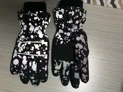 China Win2019 new design for ski gloves--Boys and Girls for gifts for sale