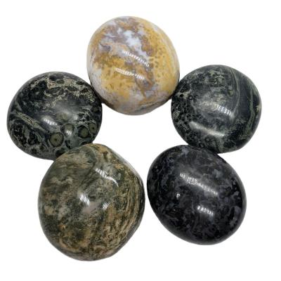 China Natural Materials Crystal Stone Healing Polished Small From China The Different Class Crystal Palm For Sale for sale