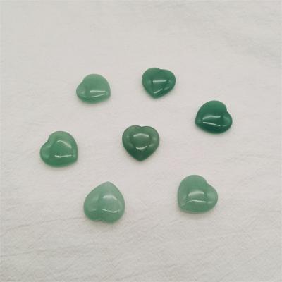 China Europe Craved Wholesale Natural Green Aventurine Crystal Hearts Healing Reiki Gemstone Stone Crystal Heart Shape Art Crafts for sale