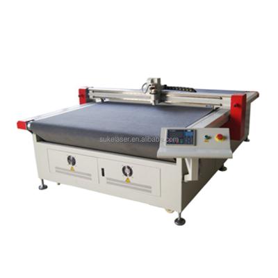 China Laser CUTTING Newest High Precision Laser Textile Fabric Cutting Machine CO2 Laser Cutter Clothing Laser Cutting Machine for sale