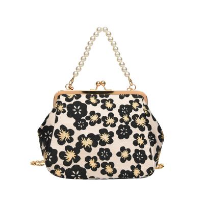 China New PU Banquet Women's Clutch Bag Women's Diamond Evening Clutch Bag Leopard Print Banquet Chain Clutch Bag for sale