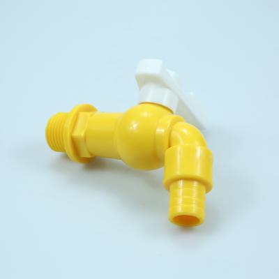 China Modern Wholesale Multi Colored Plastic Male Thread Water Tap Faucet PVC Bibcock Male Thread Water Taps For Watering And Irrigation for sale