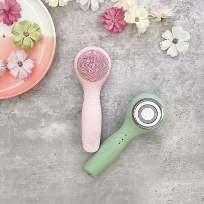 China Acne Treatment Improve Multifunctional Magnetic Suction Free Sample Dropshipping Charging Electronic Facial Cleansing Brush for sale