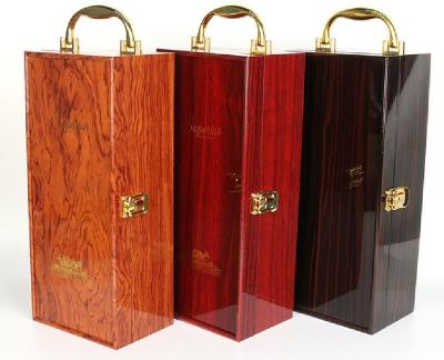 China Luxury Europe Gift Set Wine Bottles Glass Packaging Box Portable Leather Wine Gift Boxes Single Bottle One Wine Glass Clear Box for sale