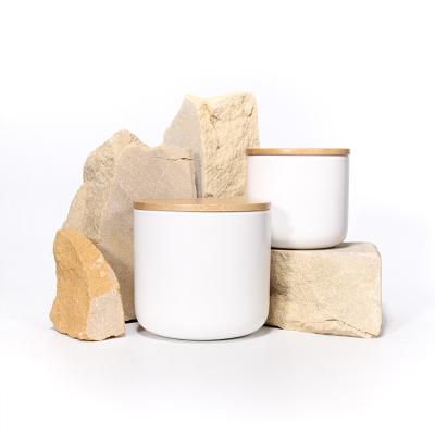 China Fashion home wholesale custom decoration luxury unique empty ceramic candle jars for candle making for sale