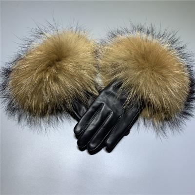 China Comfortable Hot Selling Genuine Leather Gloves Sheepskin Real Big Fox Fur Gloves Women Fluffy Fur Gloves With Fur for sale