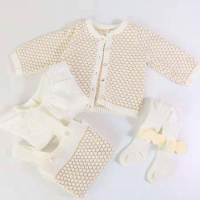 China Wholesale Newborn 100% COTTON baby knit cute cotton suit long sleeve sweater pants and romper baby outfits for sale