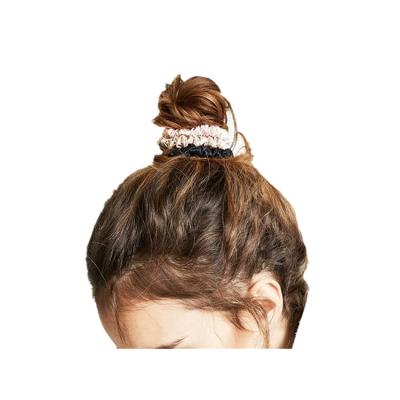 China 100%silk Ponytail Holder Wholesale Elastic Hair Tie Rope Ring Women Hair Scrunchies 100%silk for sale