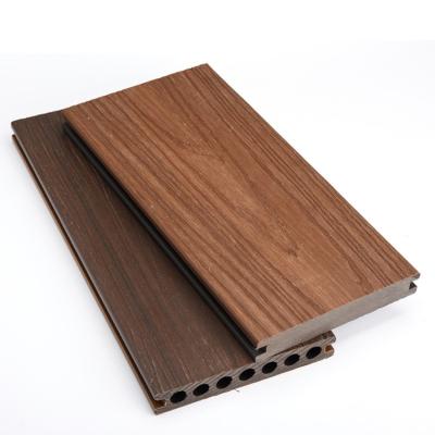 China Weatherproof Outdoor Waterproof 3D Wood Plastic Composite Embossed Garden Landscaping Decking for sale