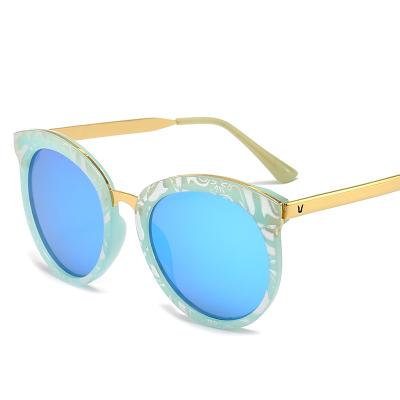 China NEW Fashion Sunglasses Arabesques Fashion Round Frame Polarized Sunglasses 2022 Custom Women Luxury Sun Glasses for sale