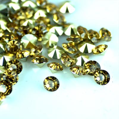 China Resin Rhinestone Rhinestone Rhinestone Silver Crystal Piedra Conica Point Pointback For Rhinestone Panel for sale