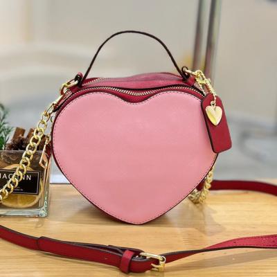 China Famous Fashion Heart Bag Brand Women Cross - Body Purse and Handbags Lady Valentine Day Shoulder Heart Shape Luxury Designer Bags for sale