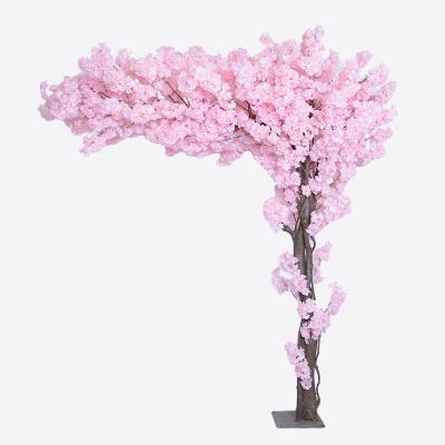 China CLASSIC Wedding Centerpiece Customization GSDBYHS2 Artificial Arched Cherry Blossom Tree for sale