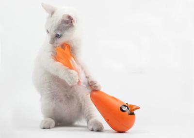 China Juguete automático de moda del gato con pilas con la pluma de sacudida colorida en venta