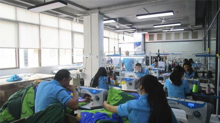 Verified China supplier - Dongguan Huaduo Apparel Limited Company