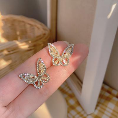 China Lurxry S925 Needle Bling Crystal Butterfly Stud Earrings Nickel Free Lead Rhinestone Earrings For Girl for sale