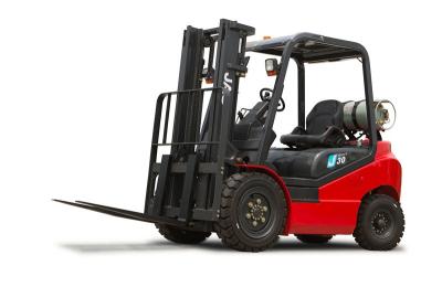 China Nissan Engine Gas And Petrol Forklift With 4.8m Lift Height for sale