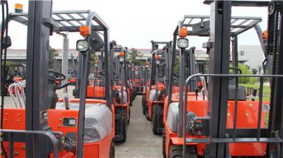 China GCT Engine Gasoline Forklift Truck 2.5 Ton CPQD25J Counterbalance Lift Truck for sale