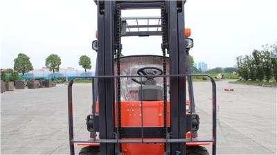 China 2 Ton Gasoline Forklift Truck CPQD20 , Gas Powered Forklift Capacity 2000kg for sale