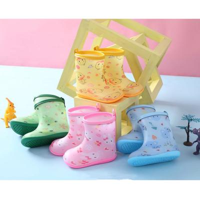 China 2020 New Product Lightweight Cheap Kids Cute Cartoon Rain Boots With Cute Animal for sale