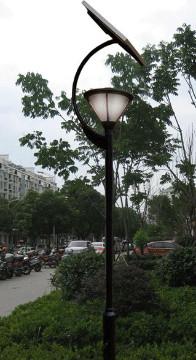 China 30 Watt Outdoor Led Street Light With 3.5mts Height 90wp Panel Solar for sale