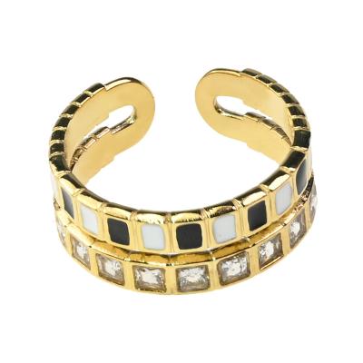 China 2023 New Fashion Zircon Diamond Ring 18K Gold Plated Stainless Steel Ring Jewelry Women Color for sale