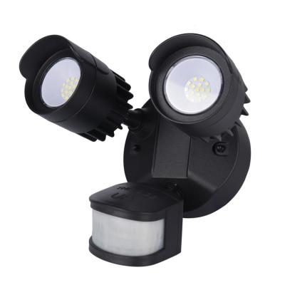 China Modern Black Garden Outdoor Security Light Smart Led Motion Sensor Night Light for sale