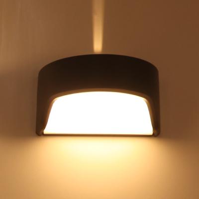 China 450 LM Garden Outdoor Waterproof Modern Wall Mount Decorative Outdoor Led Wall Light for sale