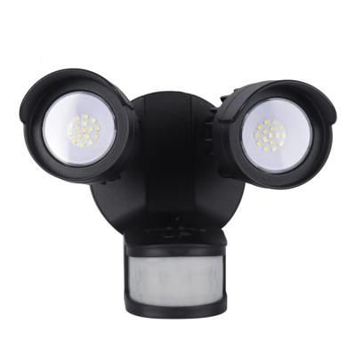 China Modern 220v Outdoor Garden Wall Light Flood Led Motion Sensor Light Garden Security Light for sale