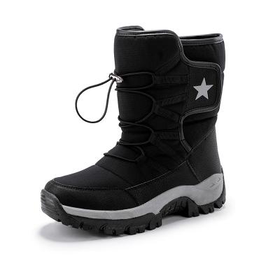 China Big size men's and women's snow boots newest fashion trend winter cotton cashmere boot warm leisure tide outdoor high top cotton boots. for sale