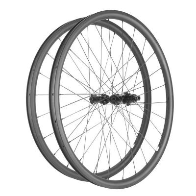 China Mountain Bikes 28mm Carbon Gravel Bike Wheelset 700c Wide Carbon Fiber Bicycle Wheels for sale