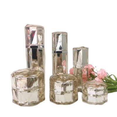 China Acrylic Collar Luxury Custom Skin Care Set with 15g 30g 50g 30ml 50ml 75ml Capacity for sale