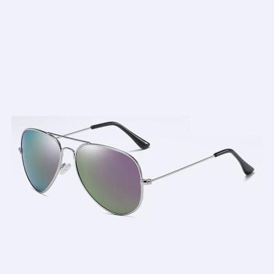 China Fashion Polarized Hot Selling Classic Sunglasses Brand Design Metal Shades Pilot Logo Women Sun Glasses 3025 New Men Custom Sun Glasses for sale