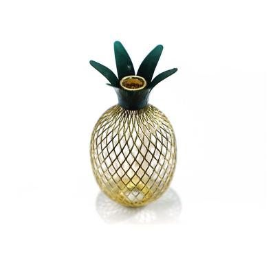 China Retro String Christmas Yard Party Residential Decorative Iron Pineapple Cage LED Pendant Lamp for sale