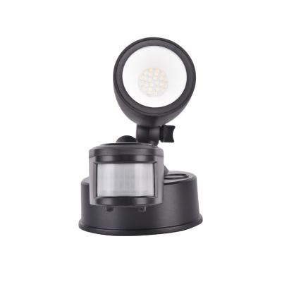 China Outdoor Adjustable Heads Street Flood Light 270 Degree Wide Angle Motion Sensor Garden Street Lights en venta