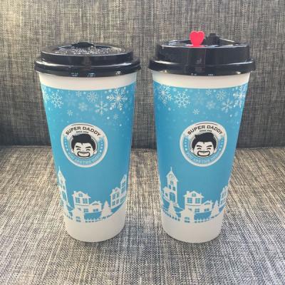 China Optional Color 16oz Disposable Paper Cups With Lids Food Grade Ink For Boba Tea Shops for sale