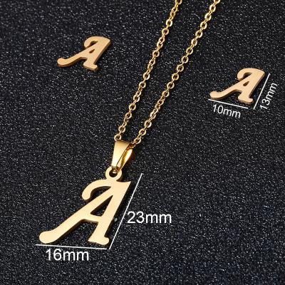 China TRENDY Women's Collare Gifts Pendant Jewelry Gold/Stainless Steel 26 Color Letter Necklace Silver Initial English Letters Necklace for sale