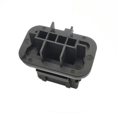 China Wire To Wire 4 Hole Wire Harness Terminal Jacket Automotive Connector for sale