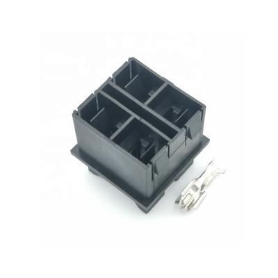 China Safe Voltage Factory Produces BX2021-1 Auto Car Fuse Box for sale