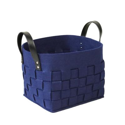 China Sustainable Home Bedroom Woven Storage Basket Handmade Felt Storage Boxes With Handle for sale