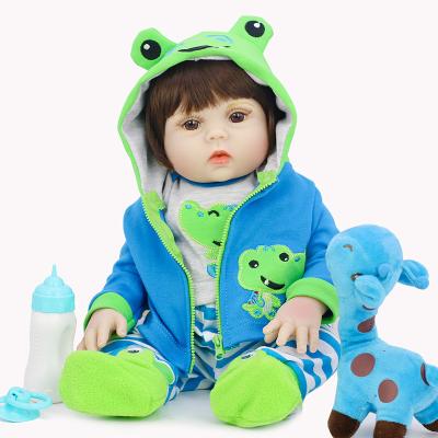 China Soft Lifelike Newborn Baby Dolls Toy Reborn Baby Dolls 53cm Pee Reborn Dolls Weighted Lifelike With Green Frog Outfits for sale