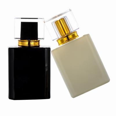 China High Qiality Spot Supply B015-50ML Perfume Separated Empty Bottle Cosmetics , Black And White Spray Glass Bottle for sale