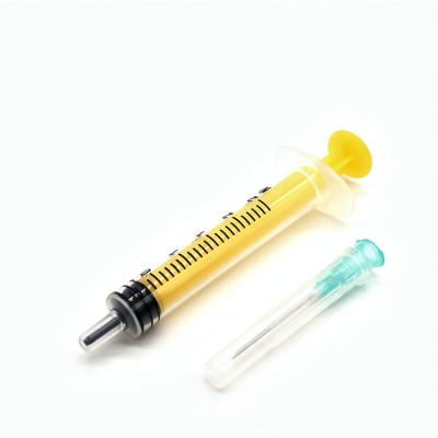 China Medical 2.5ml Color Low Dead Space Syringe With Needle And Cap for sale