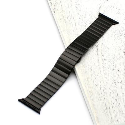 China Soft Stainless Steel Replacement Watch Band Strap For Apple Watch Strap With Connector for sale