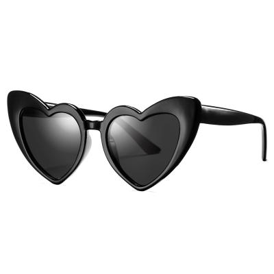 China Heart Kids Sunglasses 2022 Cute Heart Shape Sunglasses for Kids Glass Protection Polarized Children Boy Girl UV Gifts Les 400 for sale