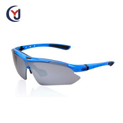 China Outdoor Sports Modern Design Recycling Goggles Shaping Sports Sunglasses Lens Factory Custom Polarized Sports Sunglasses for sale