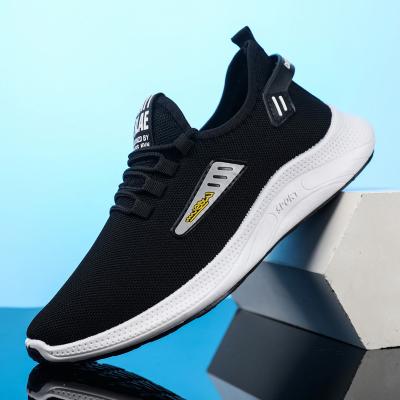 China YATAI shoesForeign Anti-slippery shopping men's shoes 2021 spring and autumn flight the new knitting casual light running shoes for sale