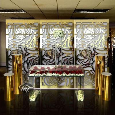 China Elegant wedding backdrops China supplies wedding decoration acrylic gold backdrop board and table stand for sale